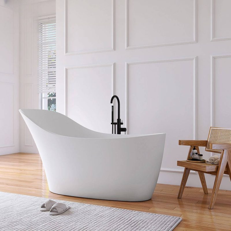 Freestanding Bathtub with Single Slipper Design, Oval Shape, Casual Style, White Color, and Soaking Bath Therapy